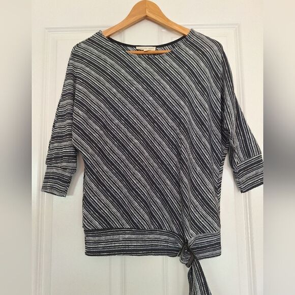 Parallel skies top size S‎ - Picture 1 of 6